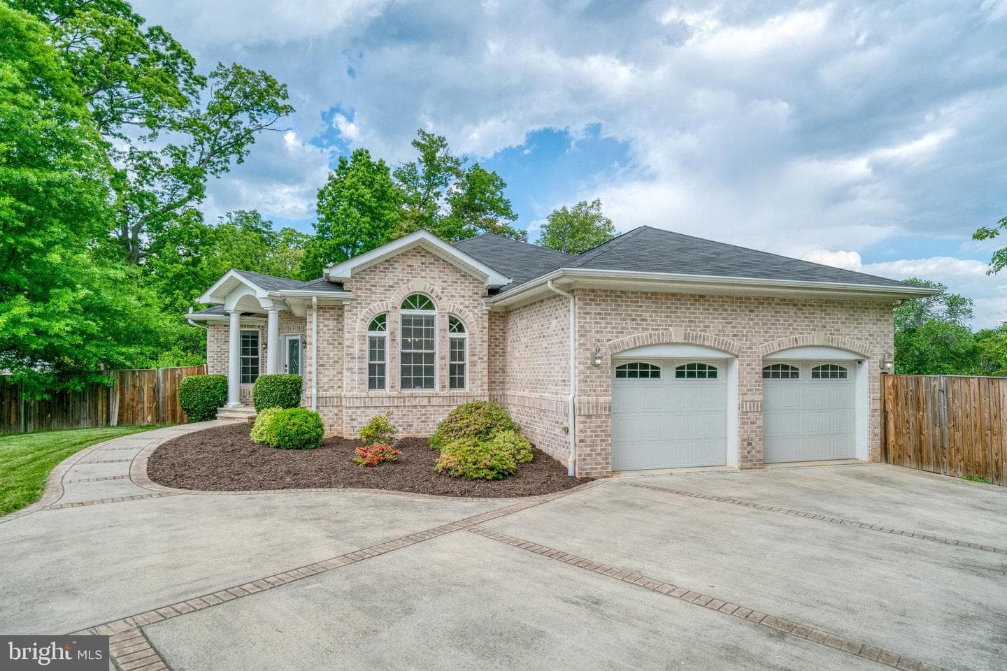 5712 Glenmullen Place photo 31