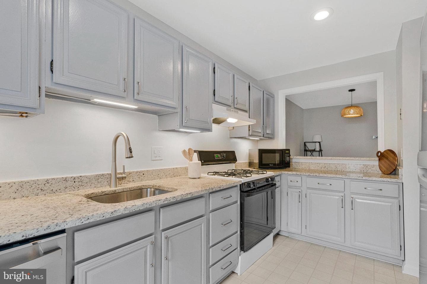 10006 Oakton Terrace Road photo 14