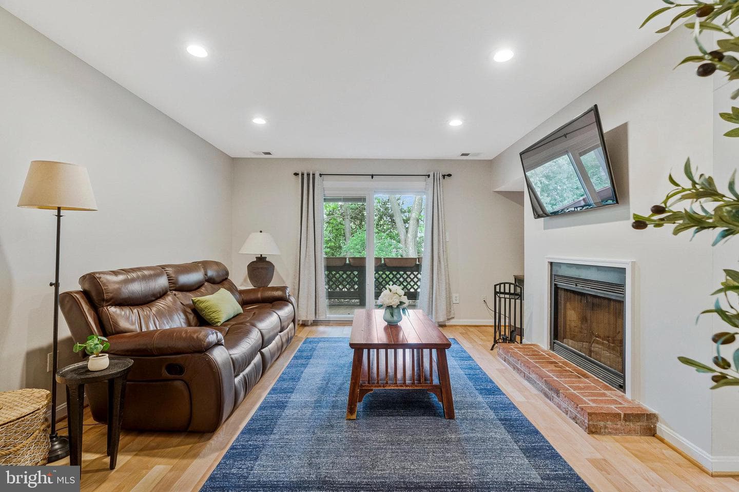 10006 Oakton Terrace Road photo 19