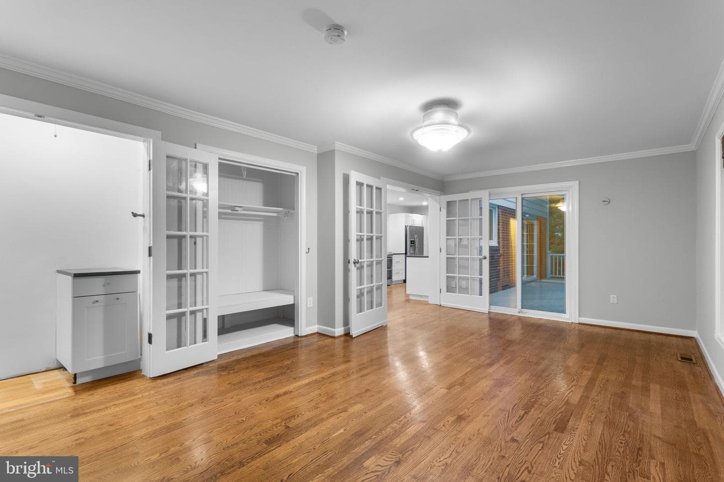 7301 Masonville Court photo 4