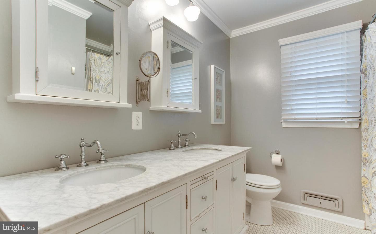 7301 Masonville Court photo 9