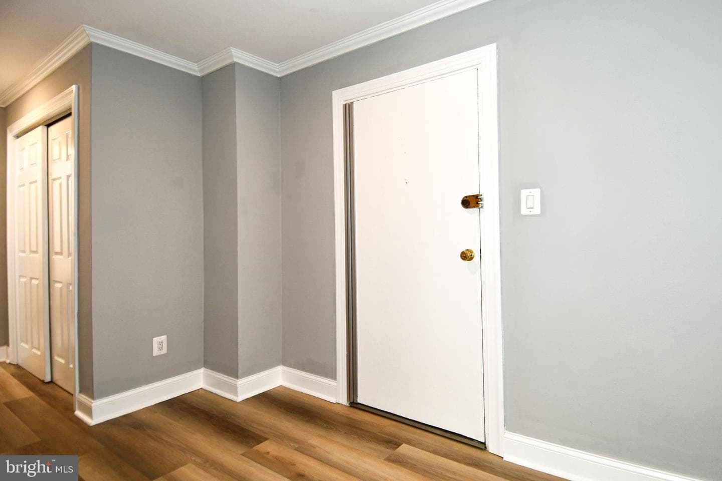 6137 Leesburg Pike #101 photo 8