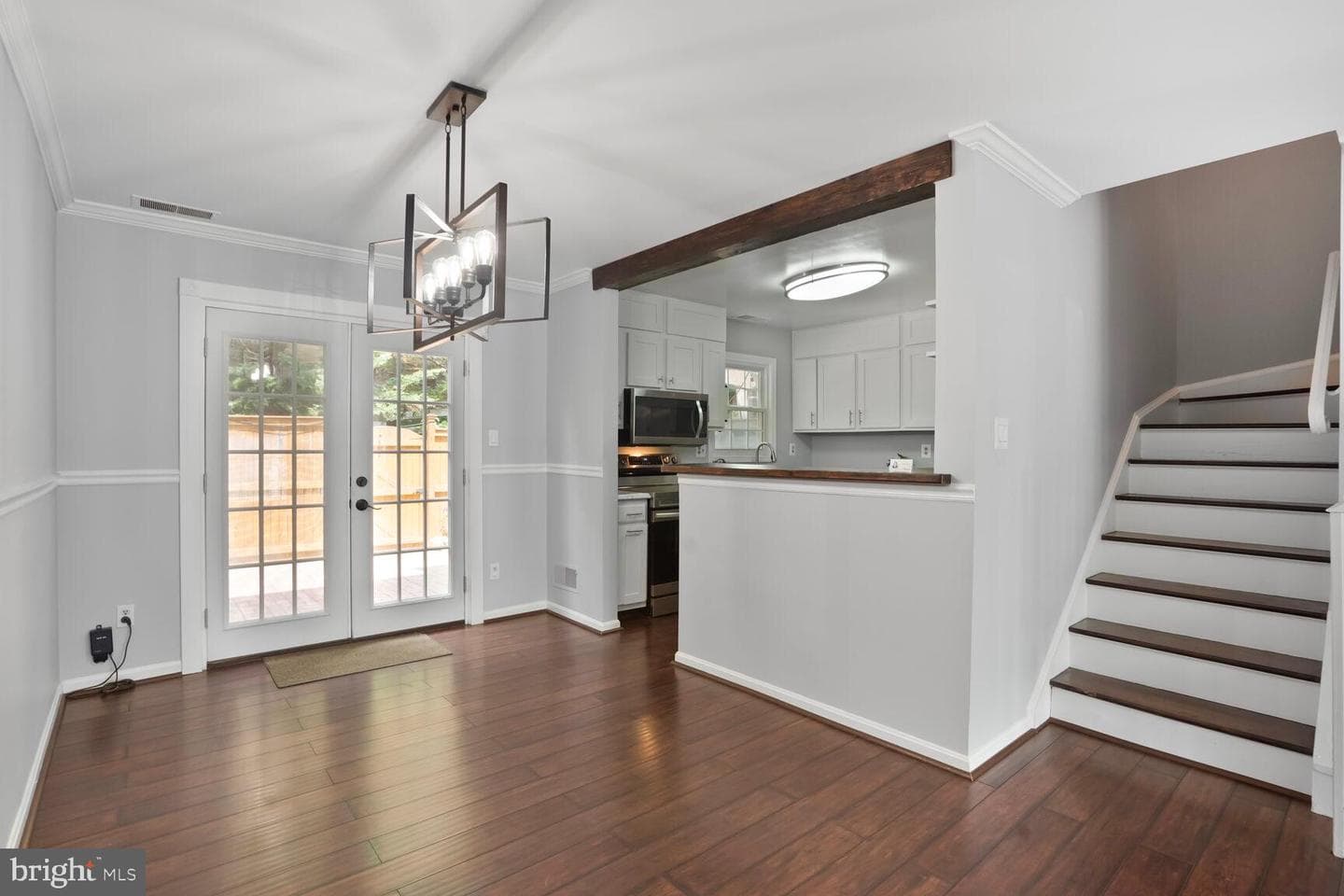 6033 Sweet Dale Court photo 13