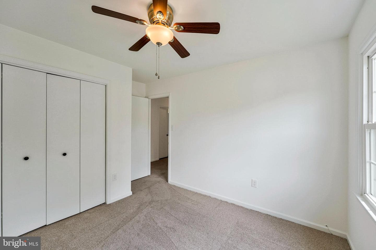 8916 Lake Braddock Drive photo 22