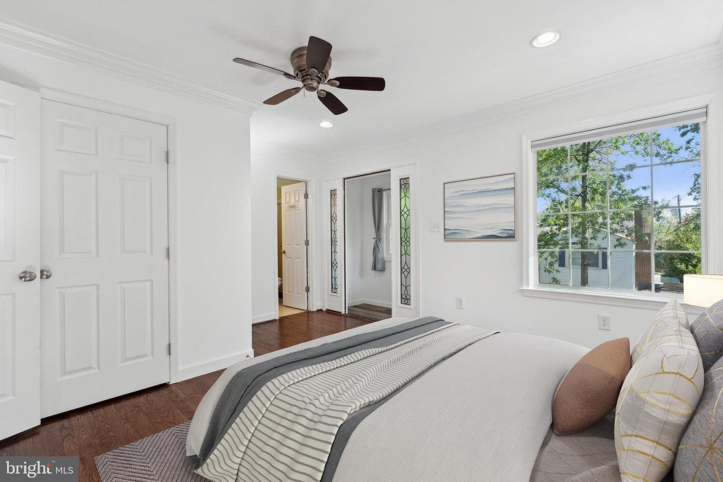 2304 Riverview Terrace photo 12