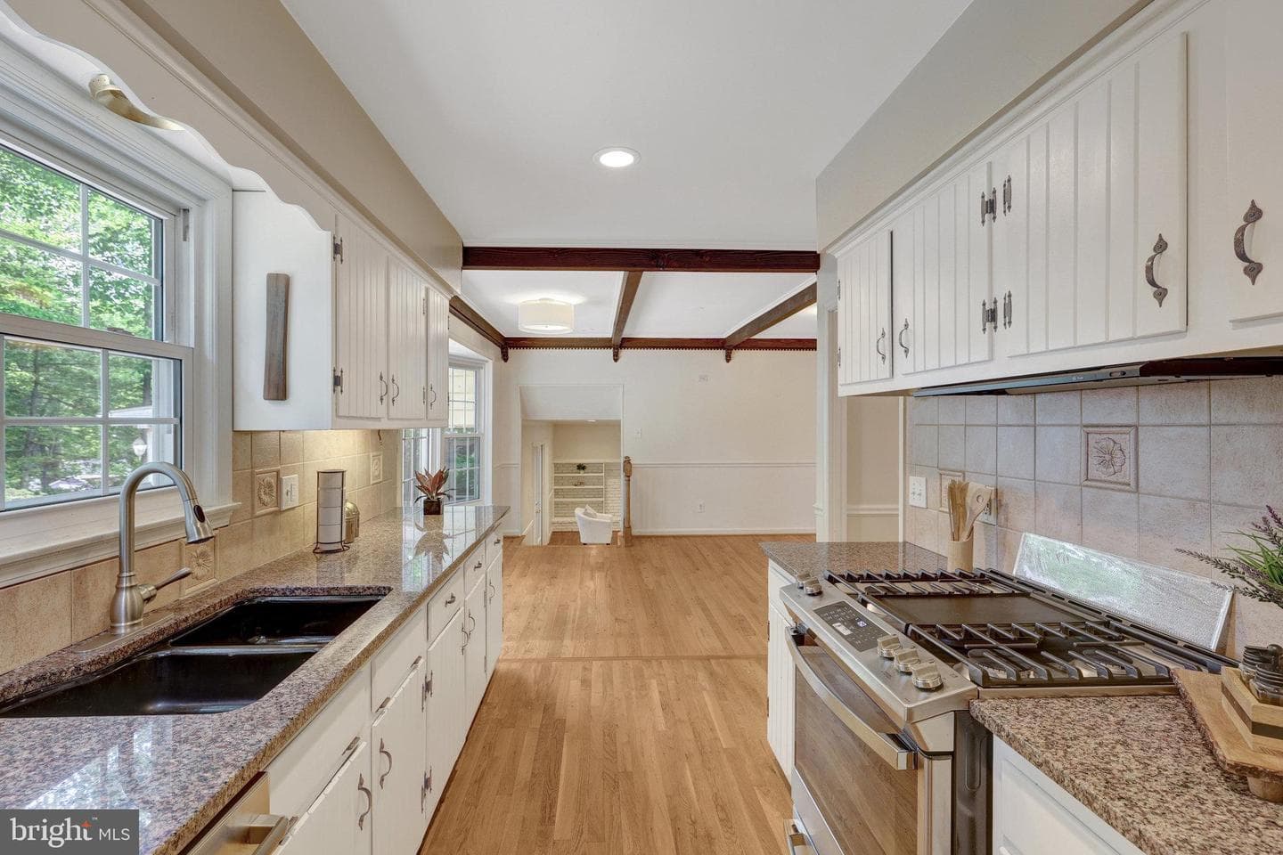 4303 S Valiant Court photo 14