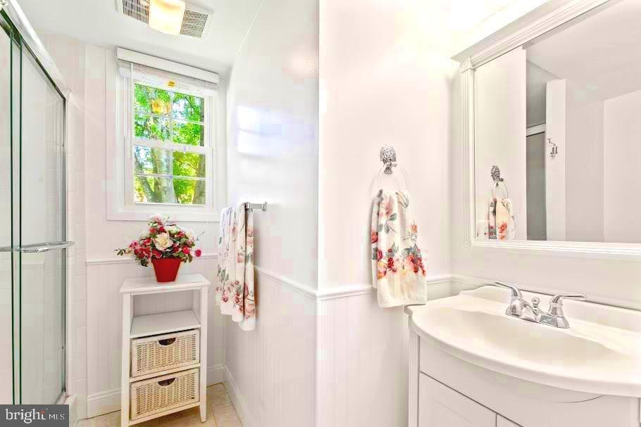 10728 Zion Dr photo 16