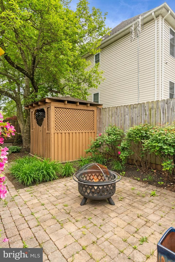 7024 Statendam Court photo 50