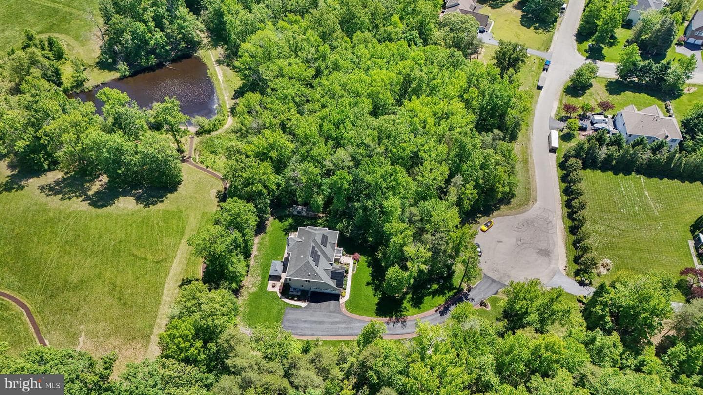 7634 Belmont Landing Road photo 10