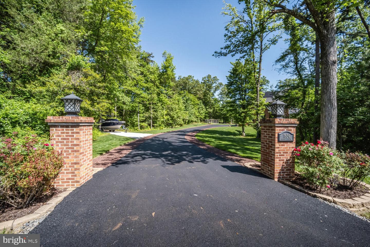 7634 Belmont Landing Road photo 5