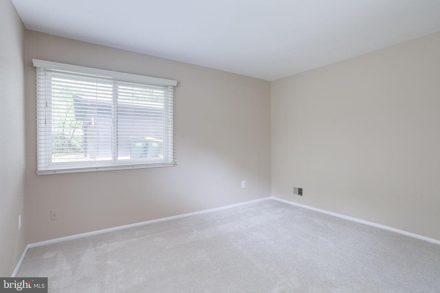 8608 Battailles Court photo 29