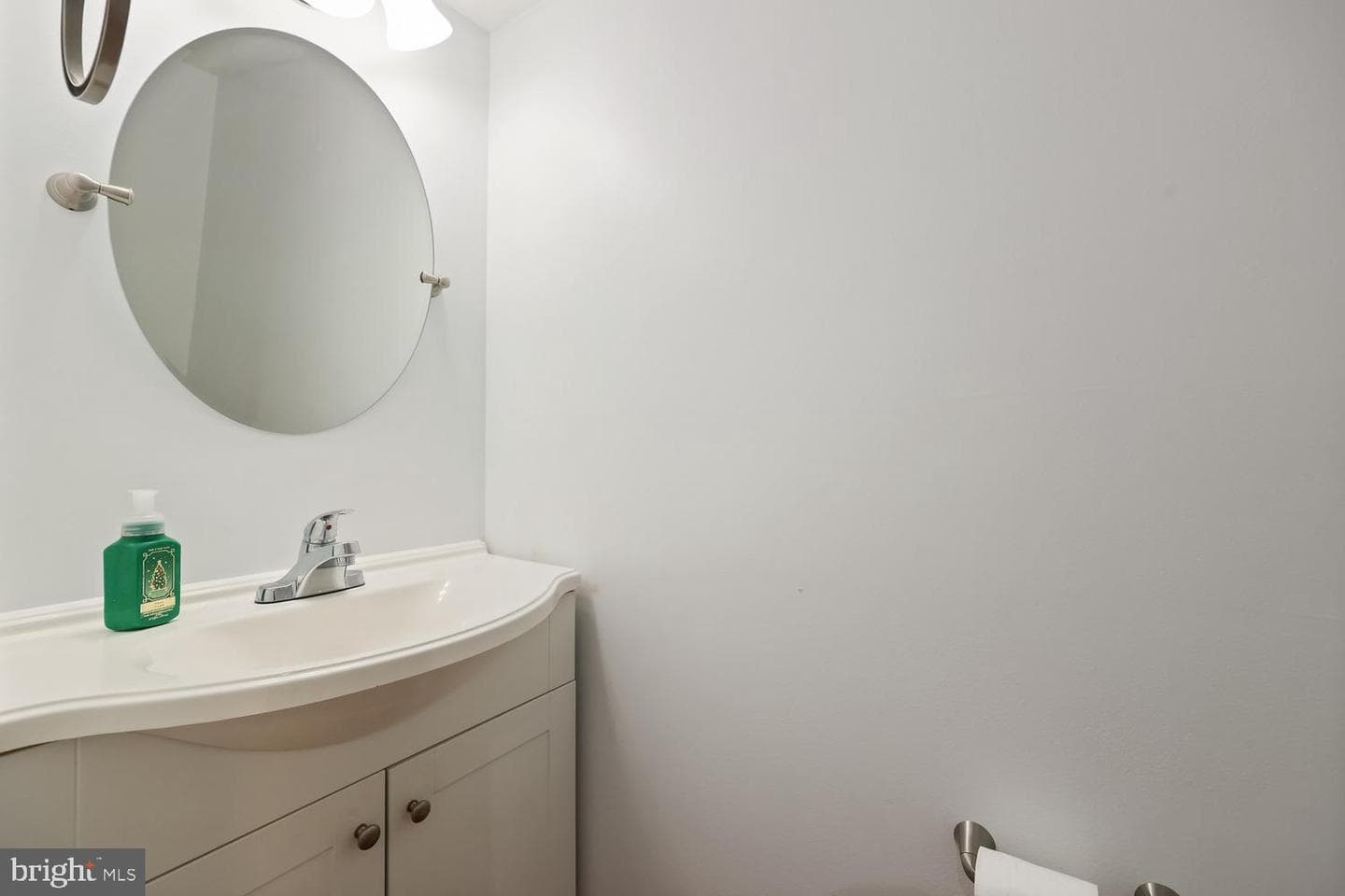 5511 Mitcham Court photo 13