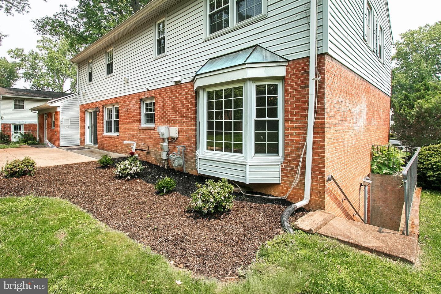 609 Kearney Court SW photo 4
