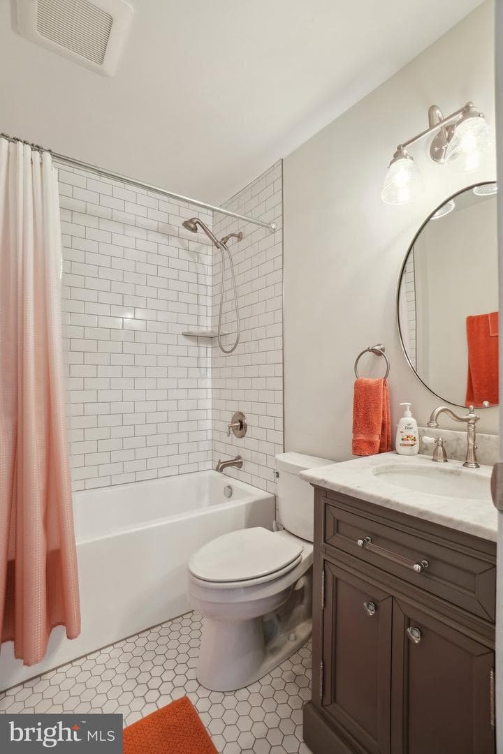 5728 Sunbury Drive photo 17