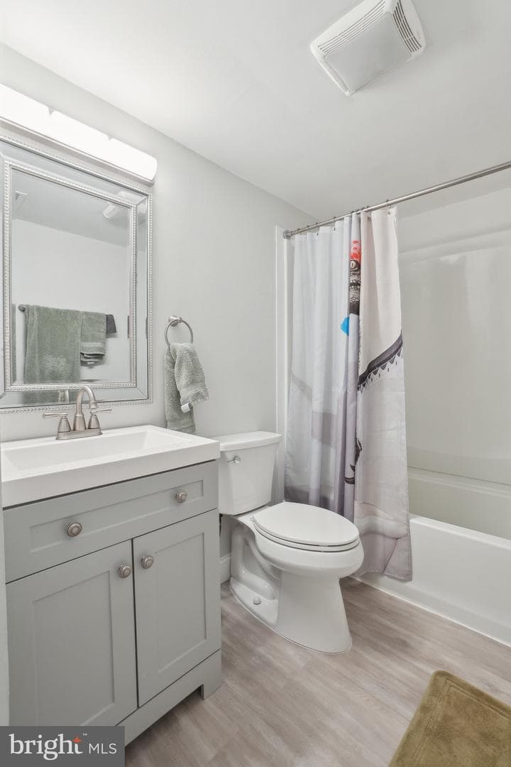 5728 Sunbury Drive photo 27