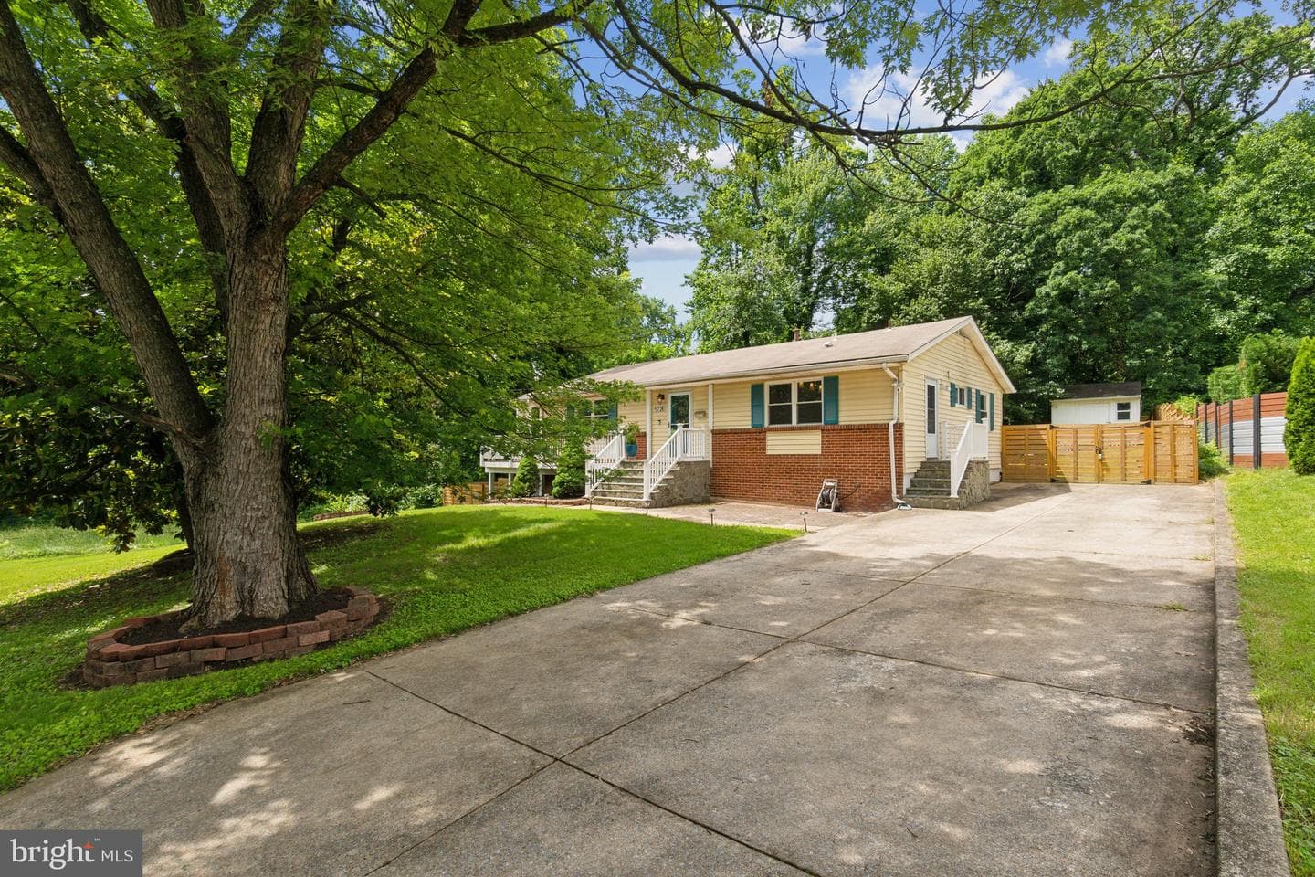 5728 Sunbury Drive photo 34