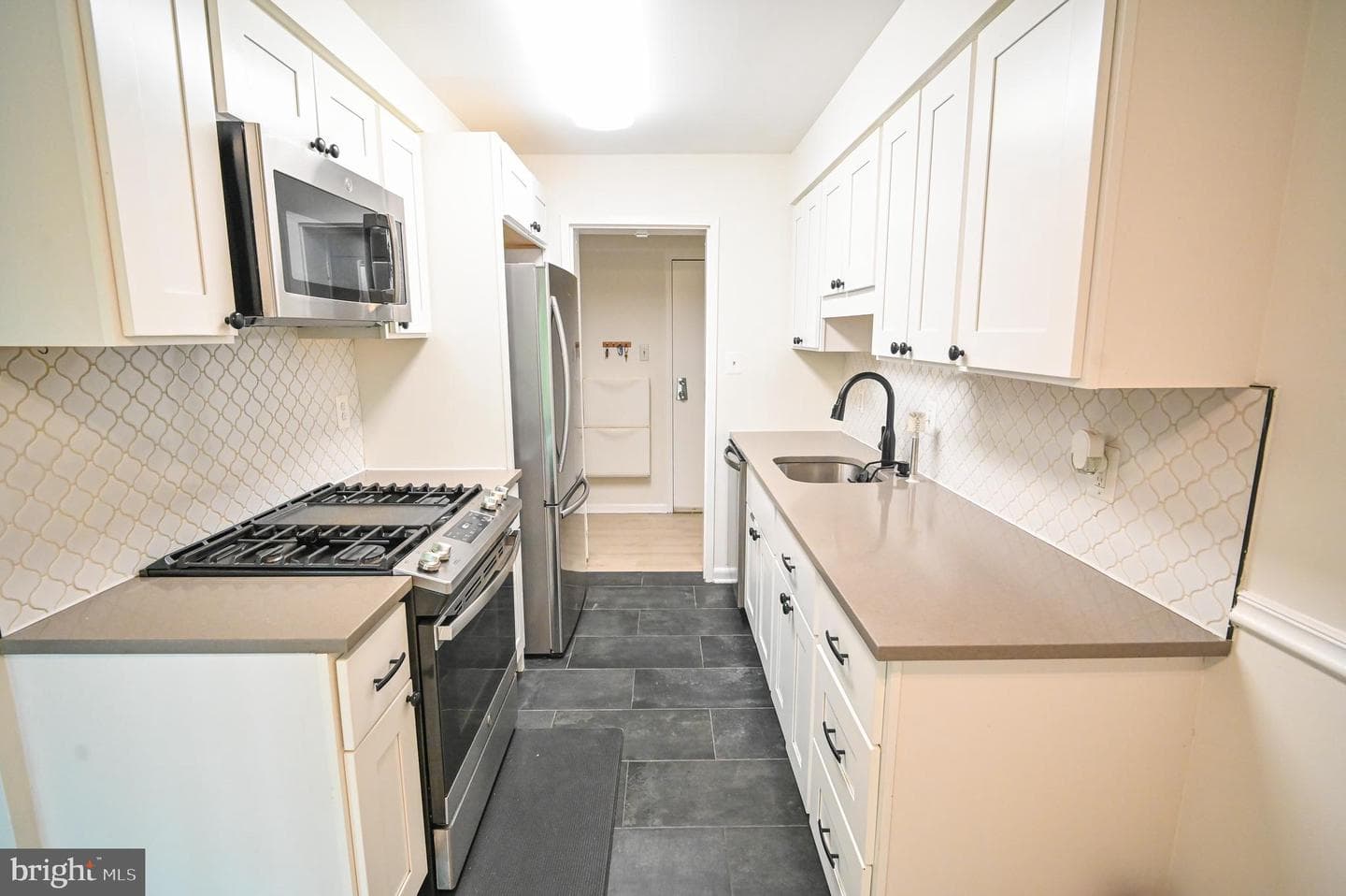 2329 Freetown Court #2b photo 17