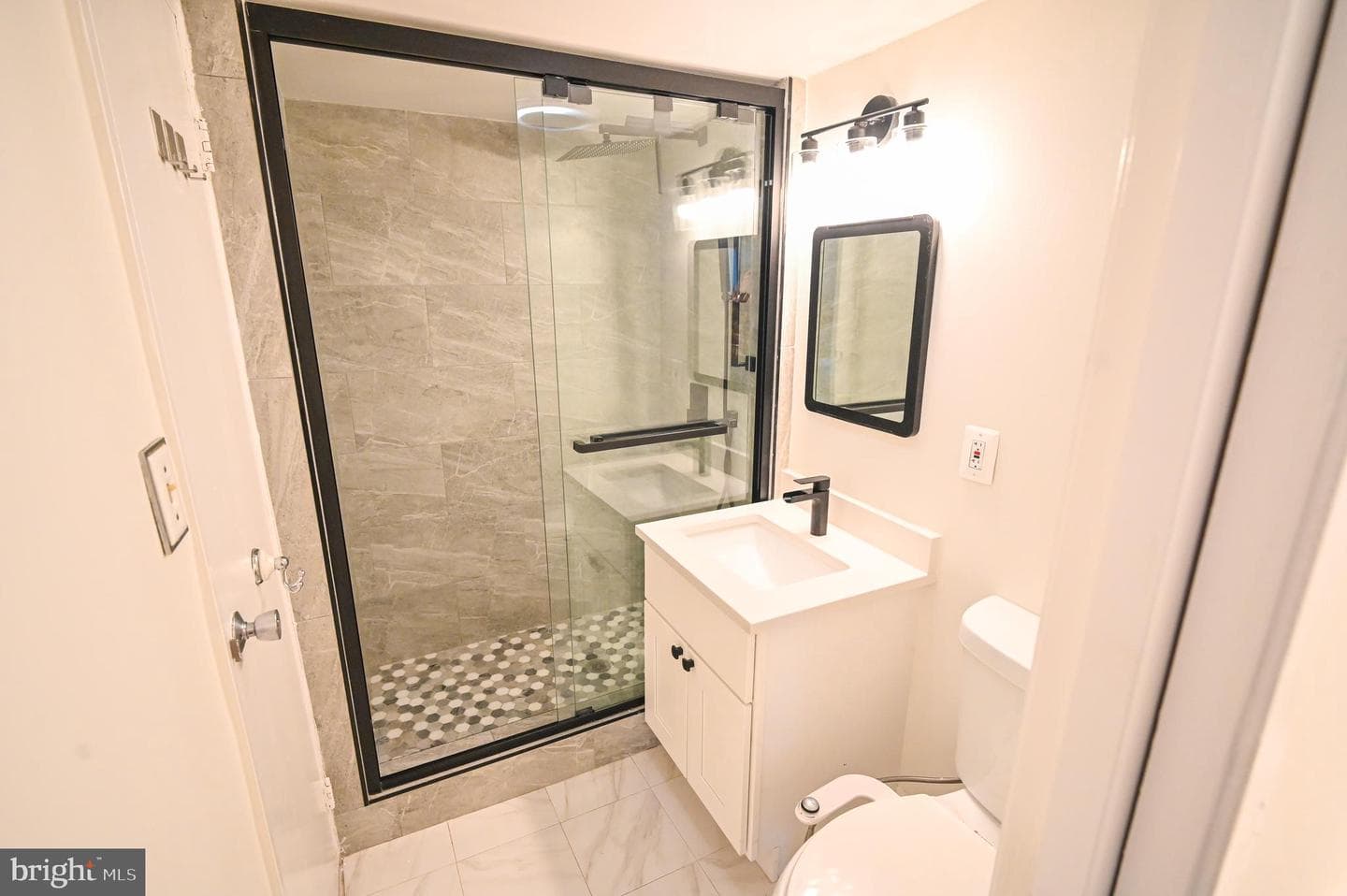 2329 Freetown Court #2b photo 7