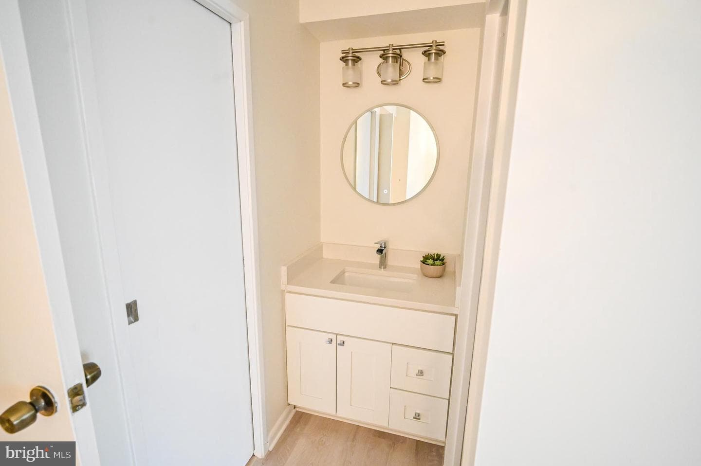 2329 Freetown Court #2b photo 8