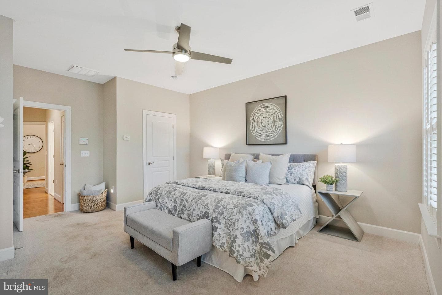 109 Anthem Avenue photo 17