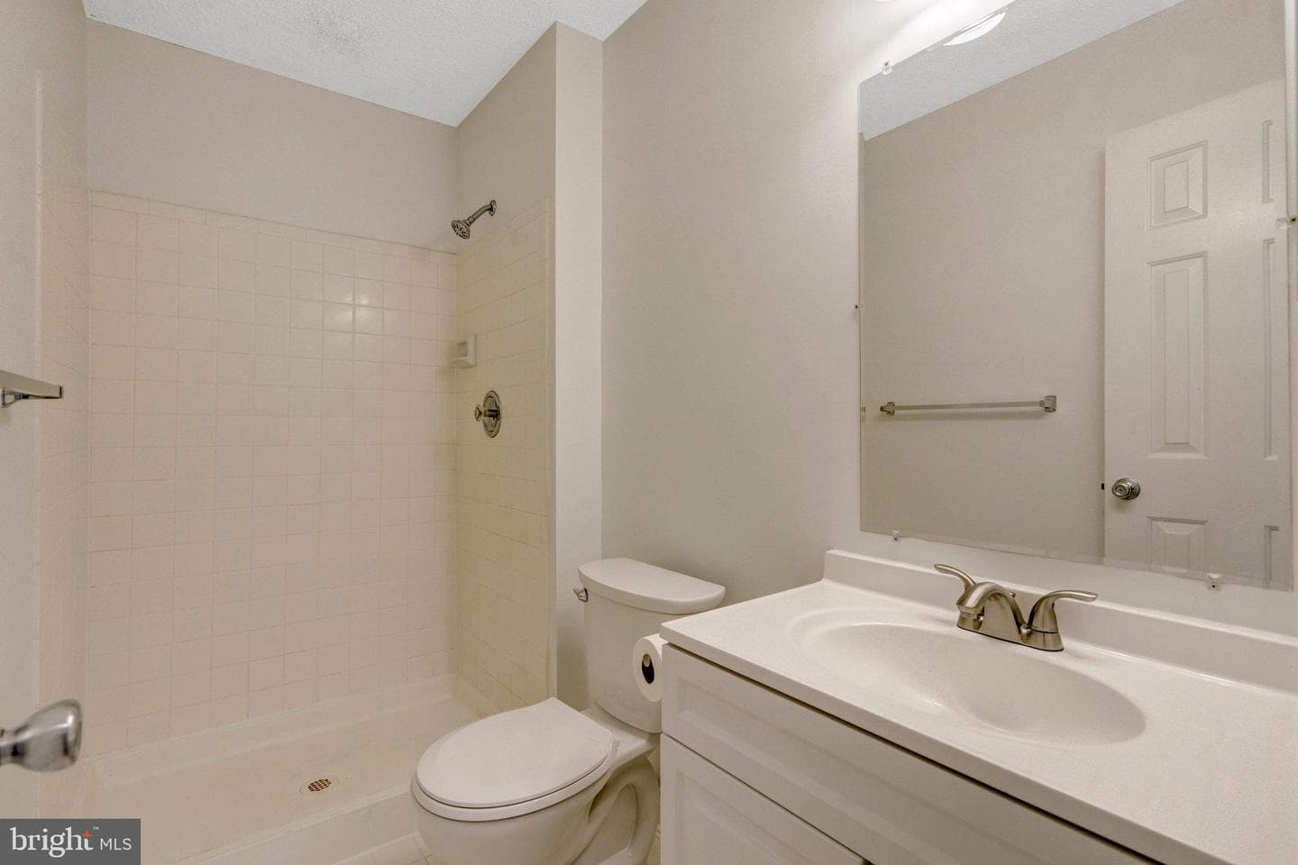 12106 Green Leaf Court #102 photo 8