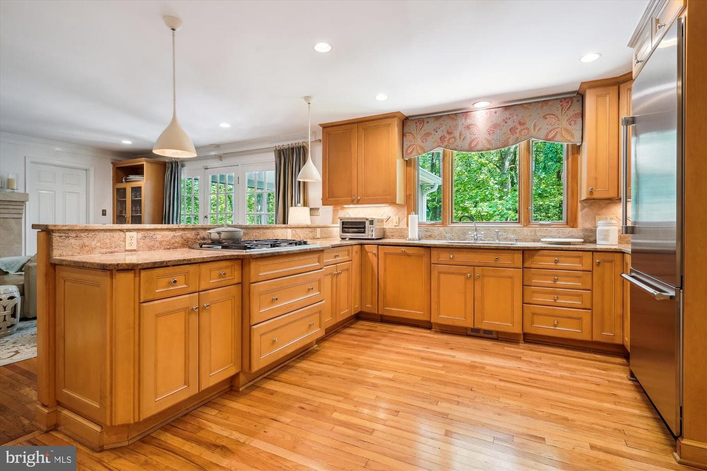 1586 Forest Villa Lane photo 9