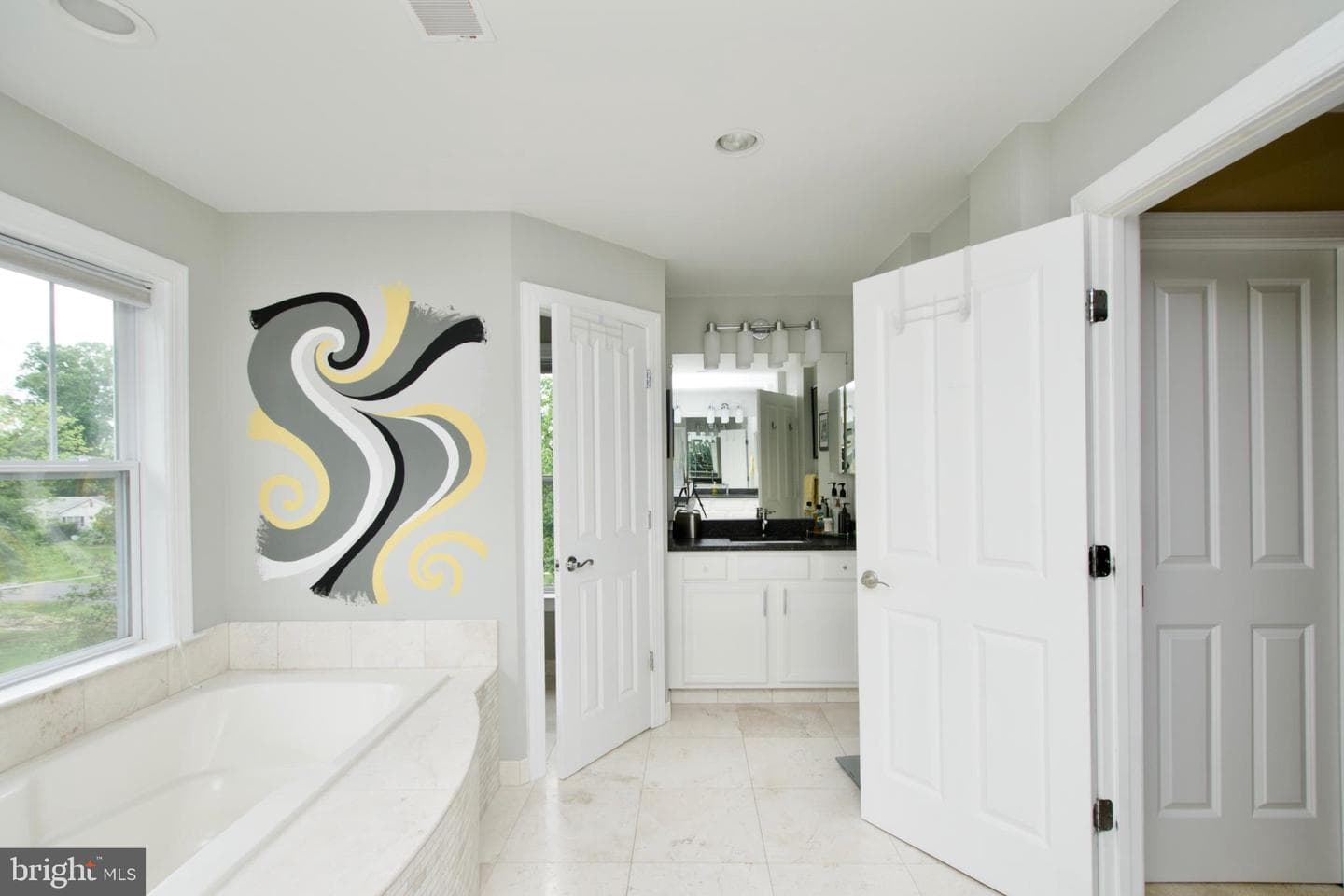 8931 Kiger Street photo 35