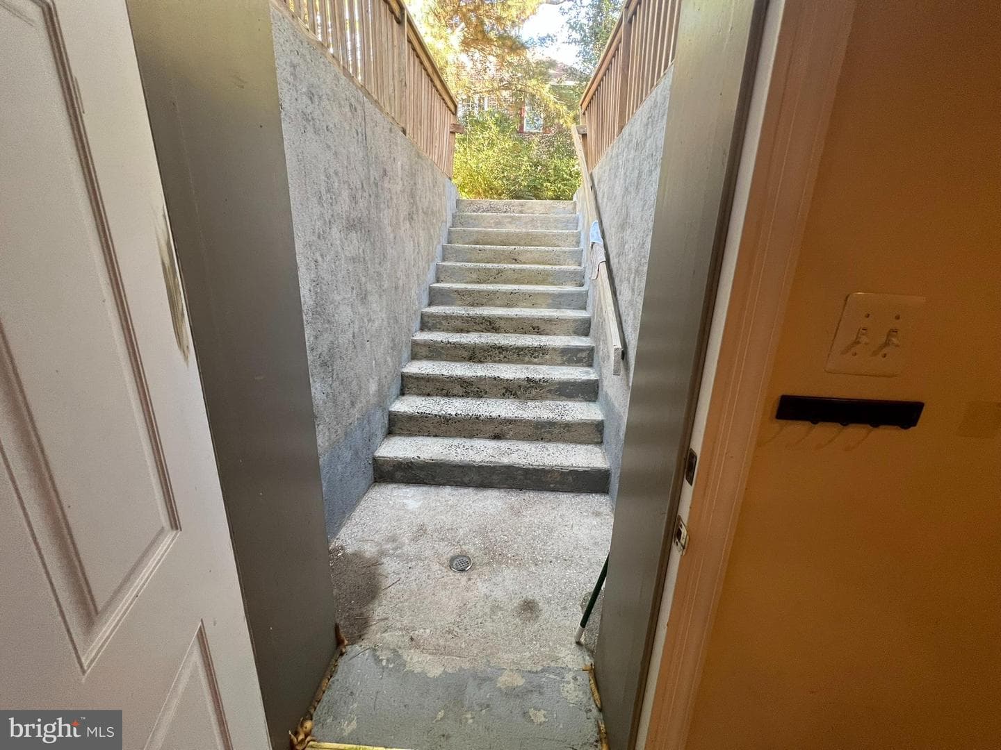 15202 Wetherburn Drive photo 20