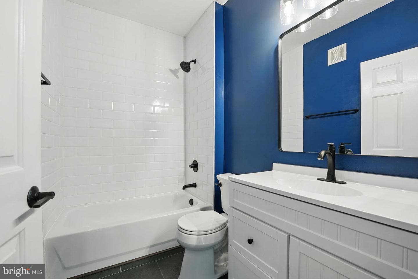 5115 Travis Edward Way #b photo 15