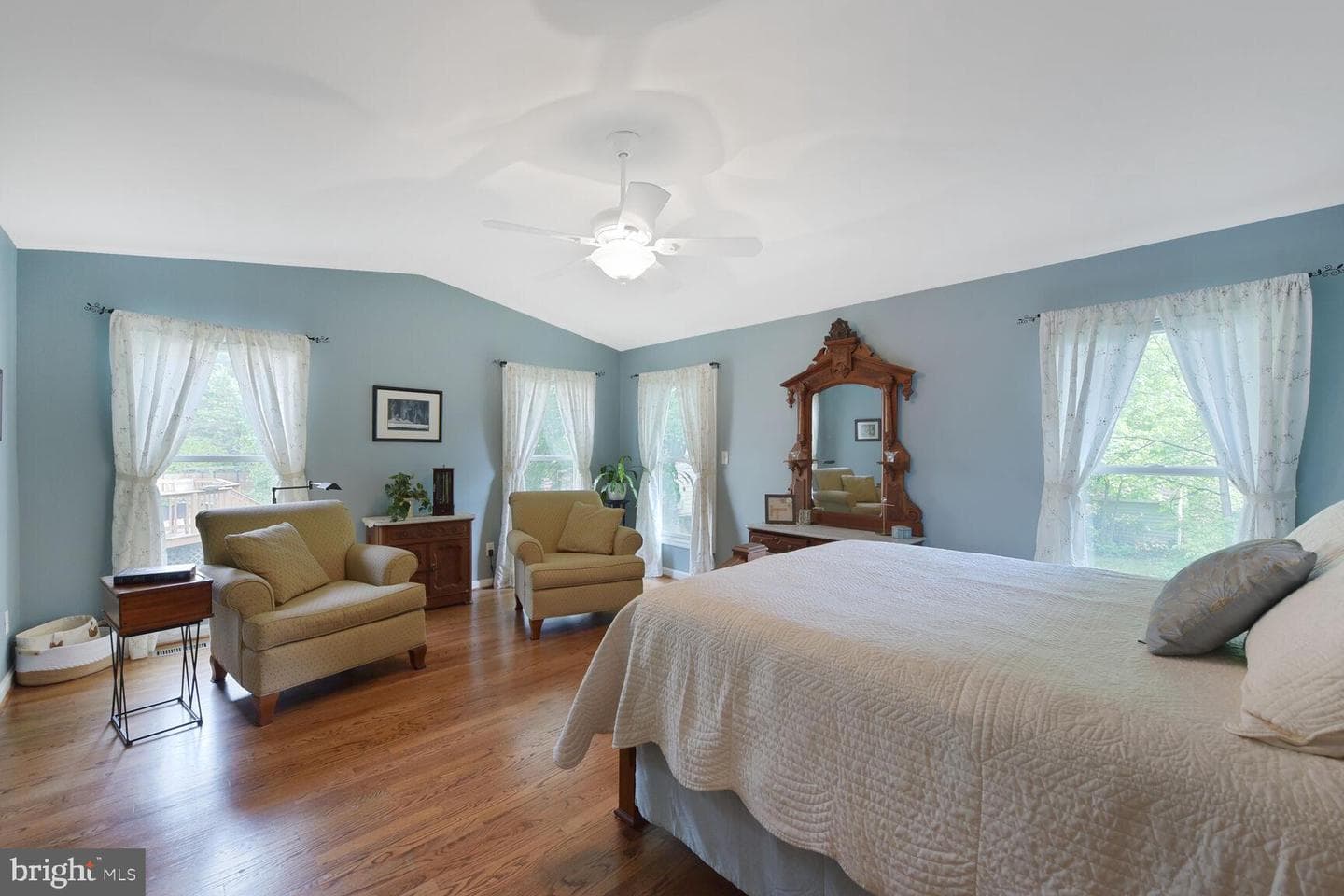 14815 Cranoke Street photo 18