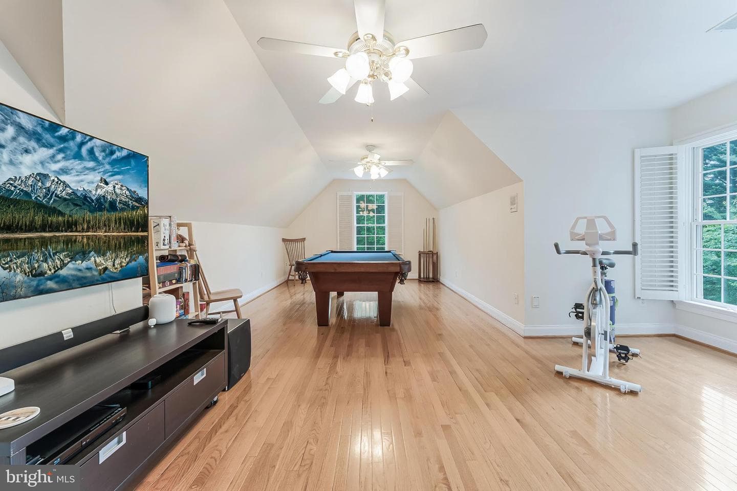 11709 Pine Tree Drive photo 60