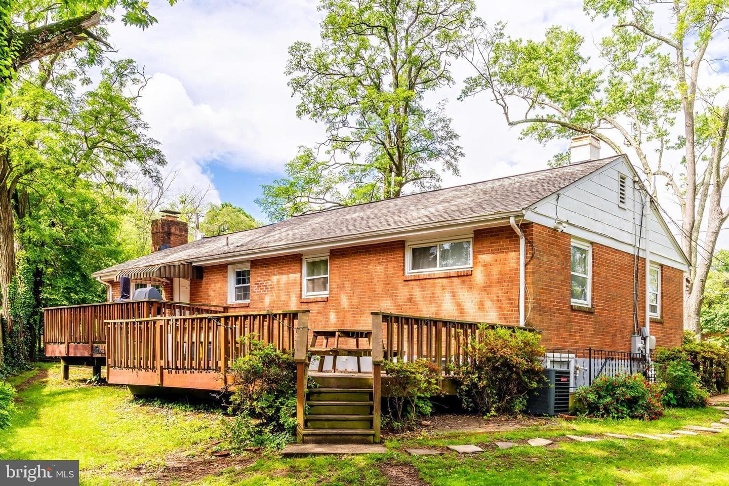6103 Pike Court photo 2