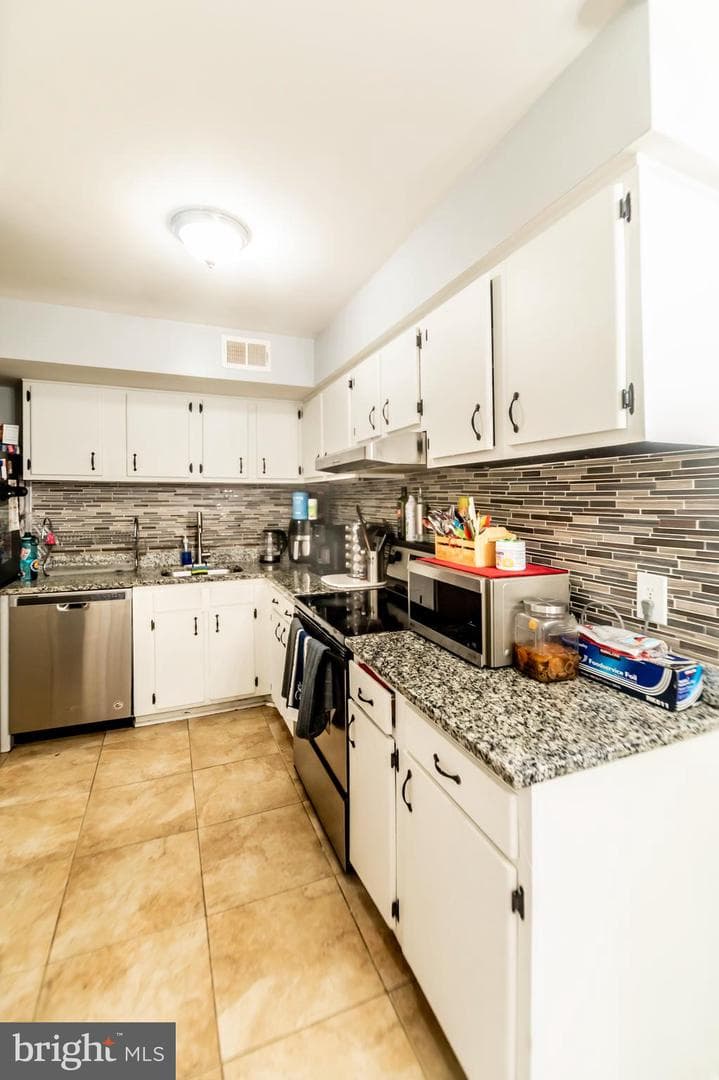 4548 Conwell Drive photo 8