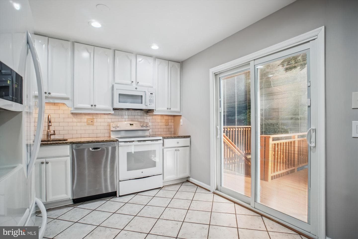 5527 Heston Court photo 4