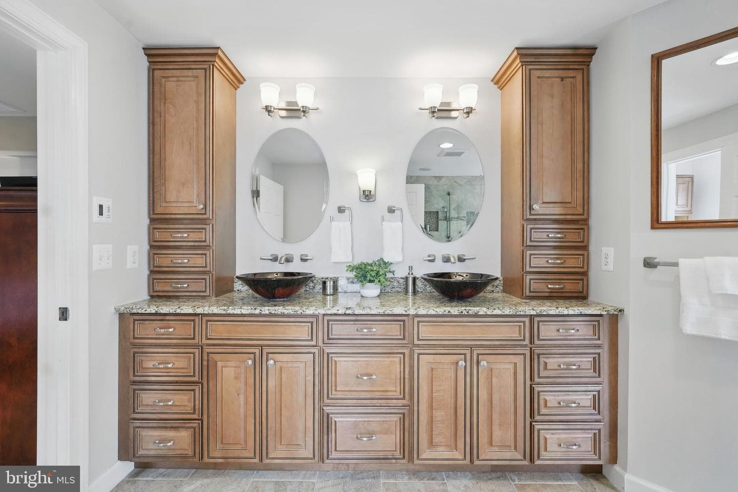 2108 Tysons Executive Court photo 30