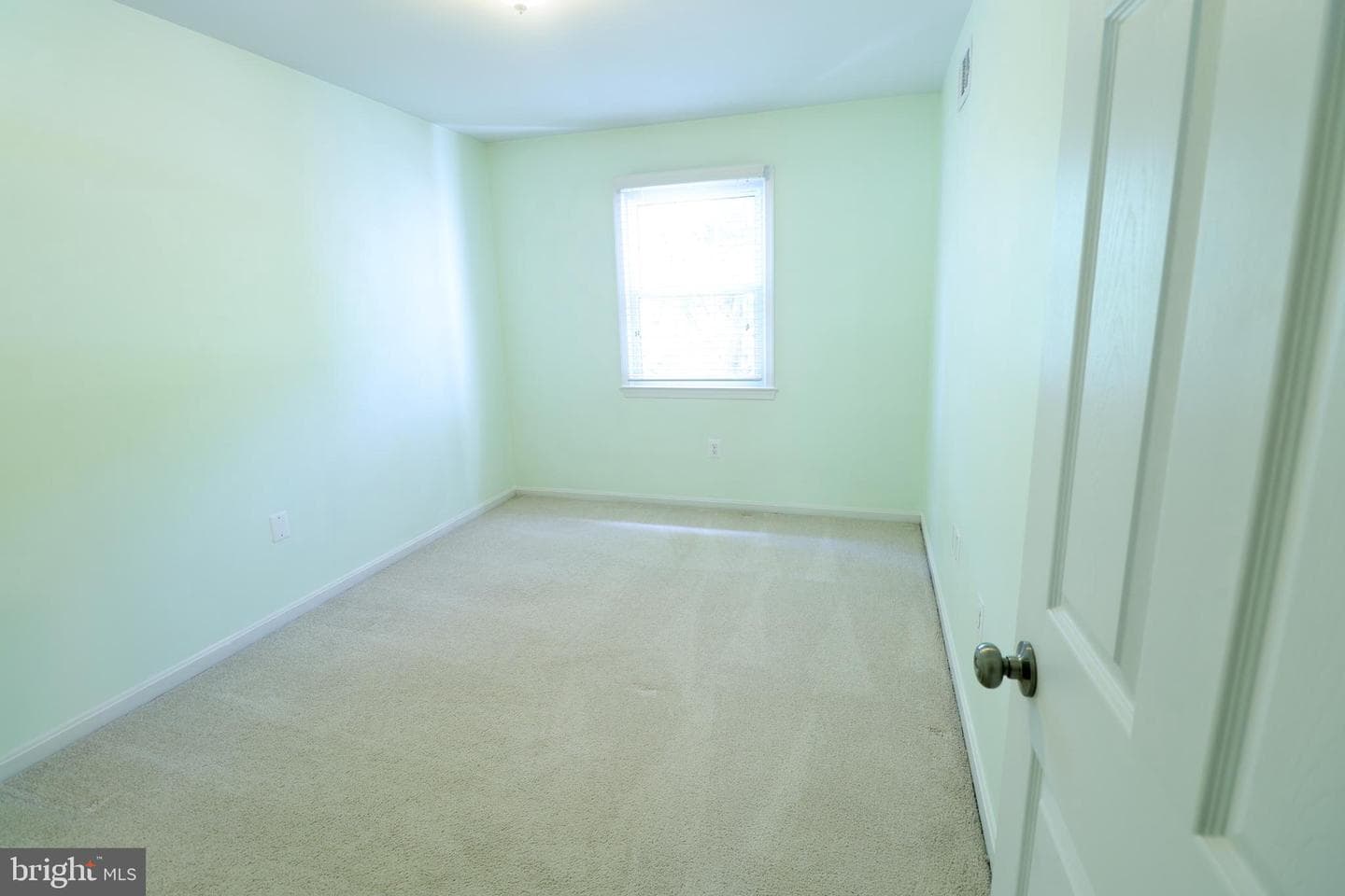 4530 Airlie Way photo 27