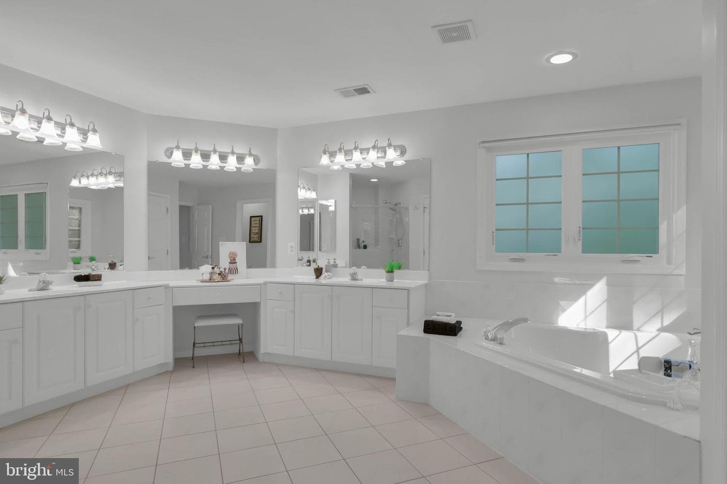 10323 Regency Station Drive photo 29