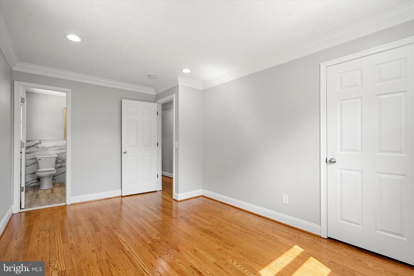 4703 Lawrence Street photo 18