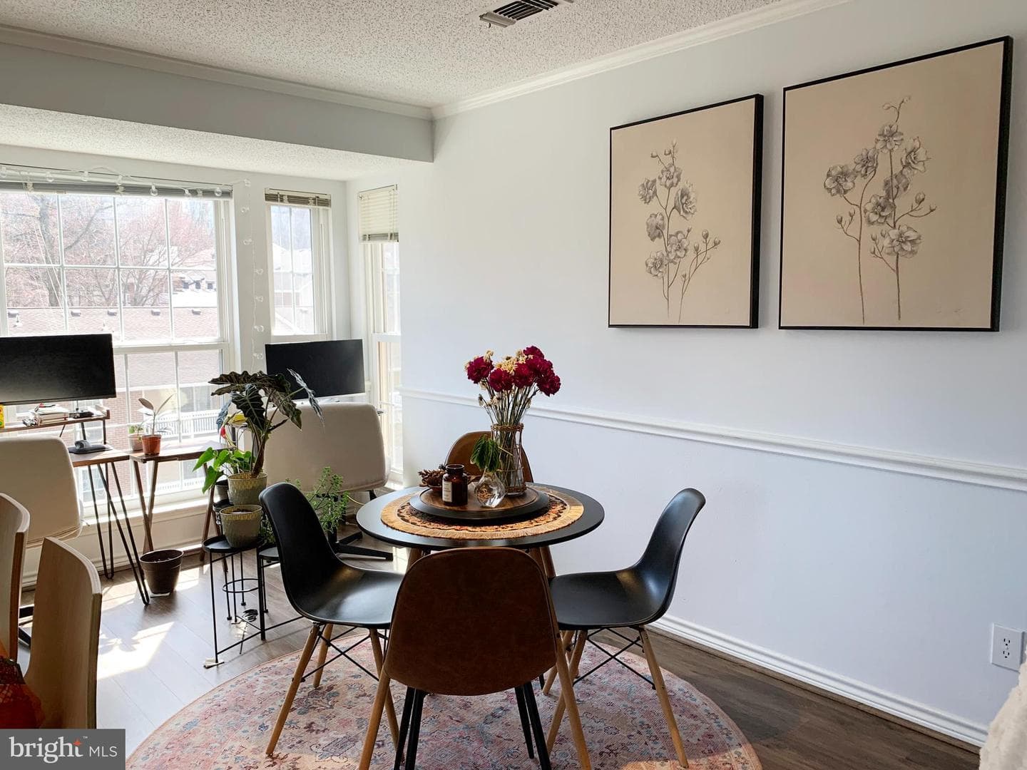 1504 Lincoln Way #305 photo 6