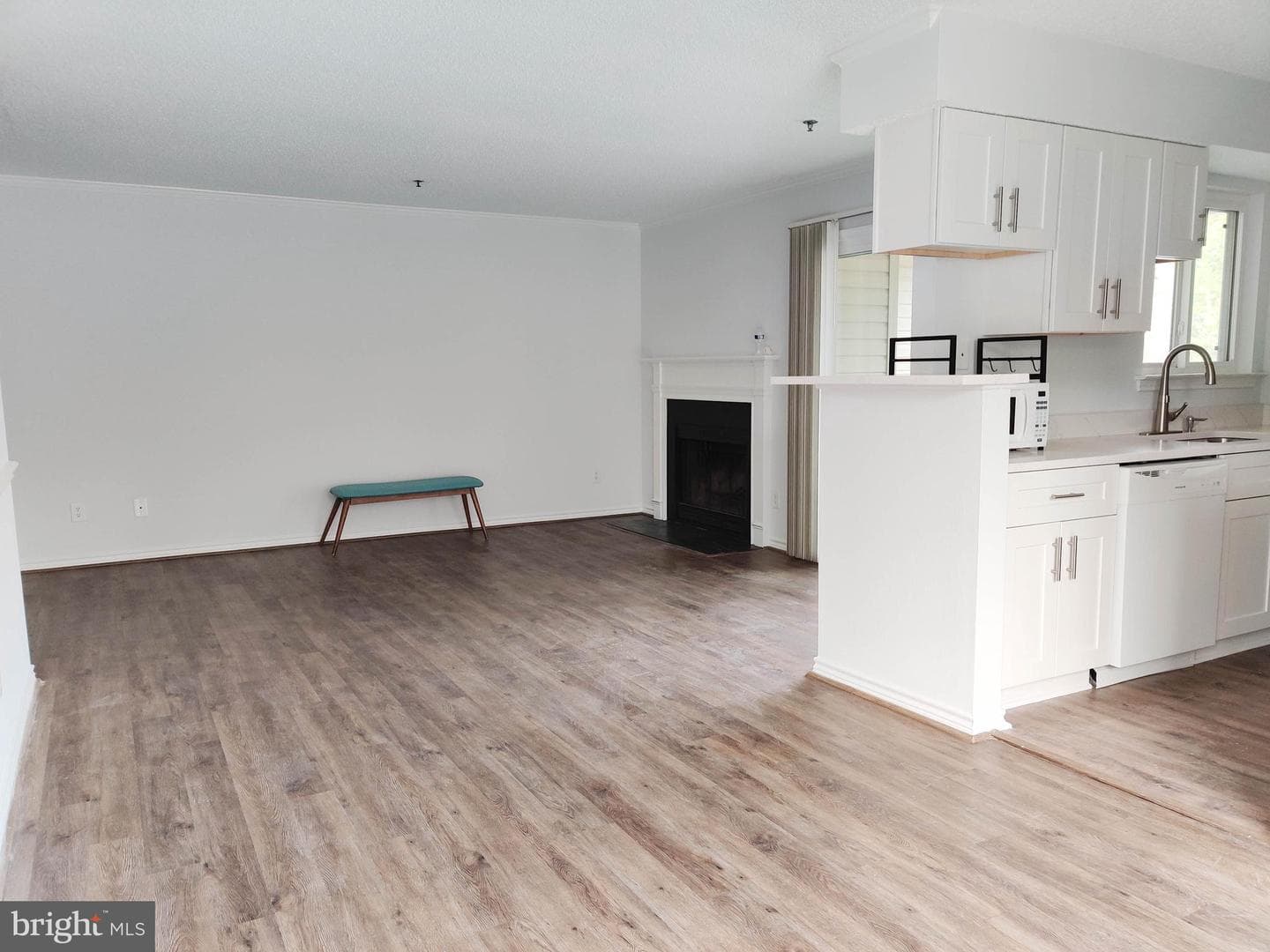 1504 Lincoln Way #305 photo 9