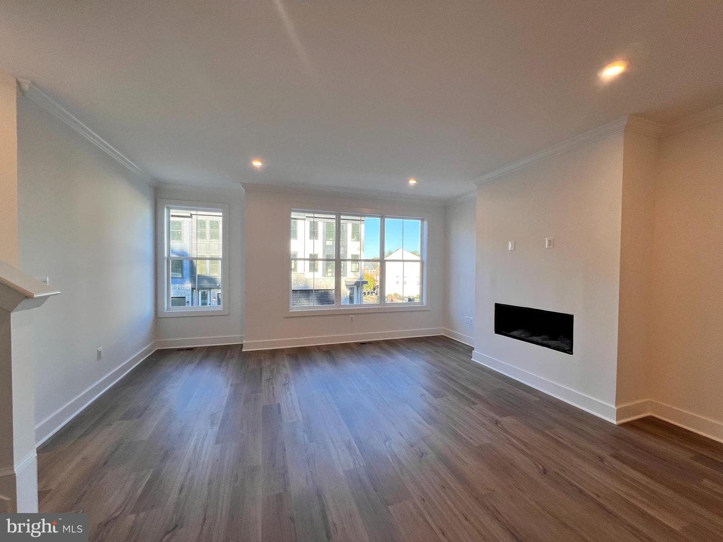 9426 Dandelion Drive photo 8