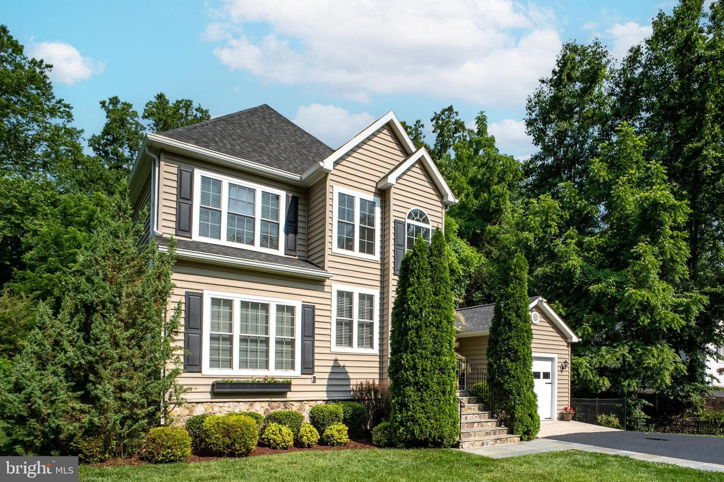 2862 Rosemary Lane photo 1