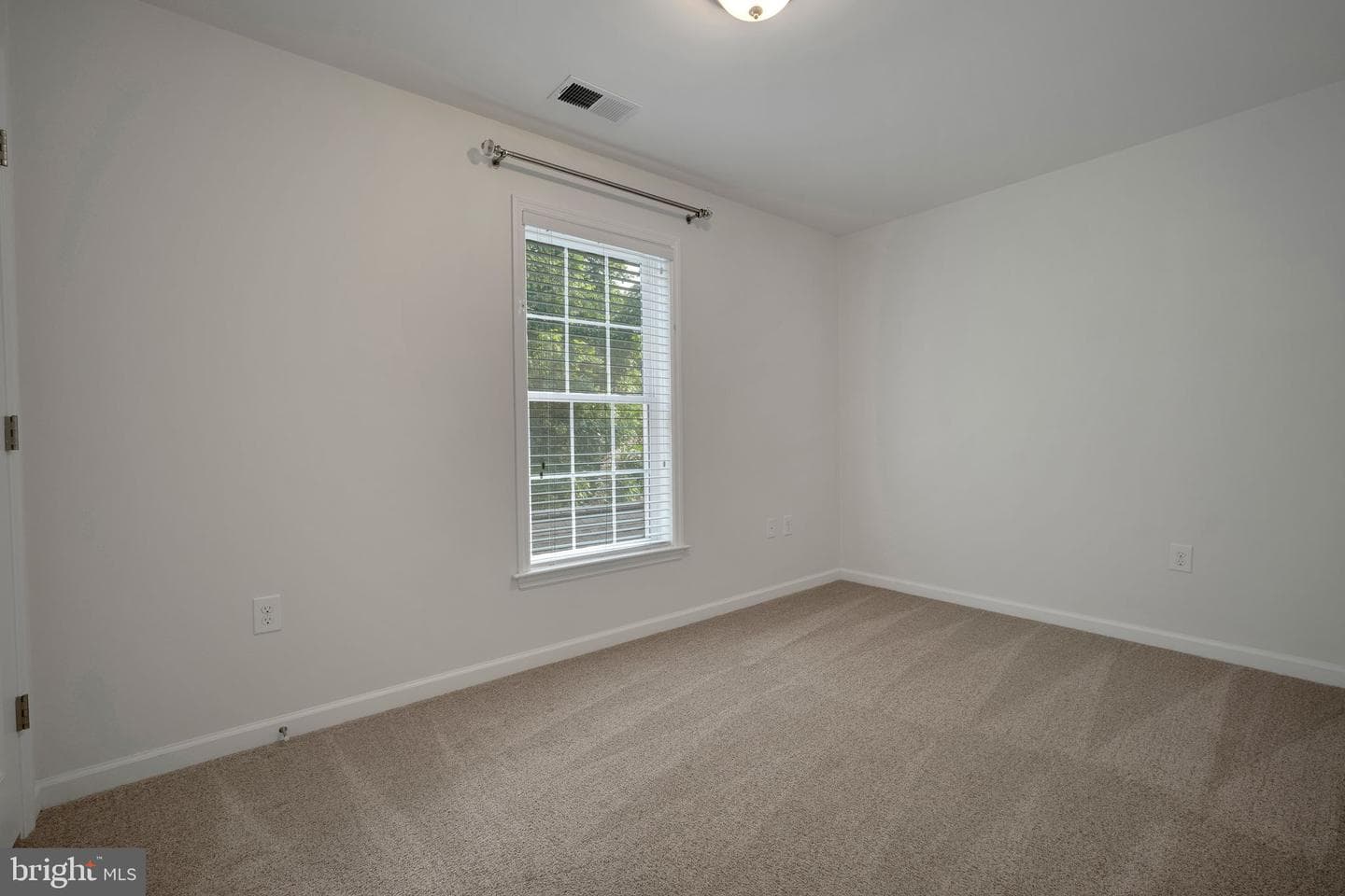 2862 Rosemary Lane photo 19