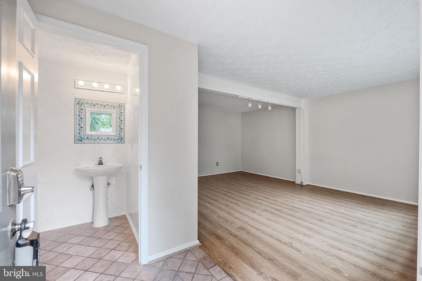 9922 Oakdale Woods Court photo 3