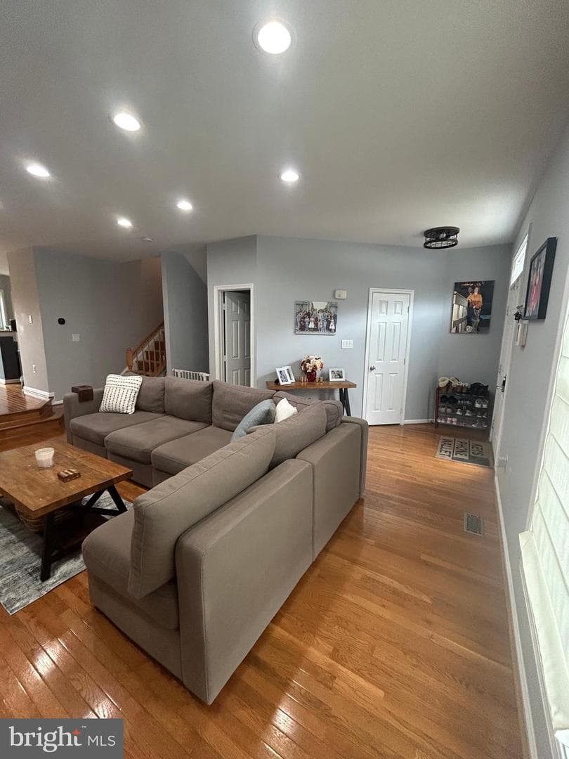 8726 Wadebrook Terrace photo 7