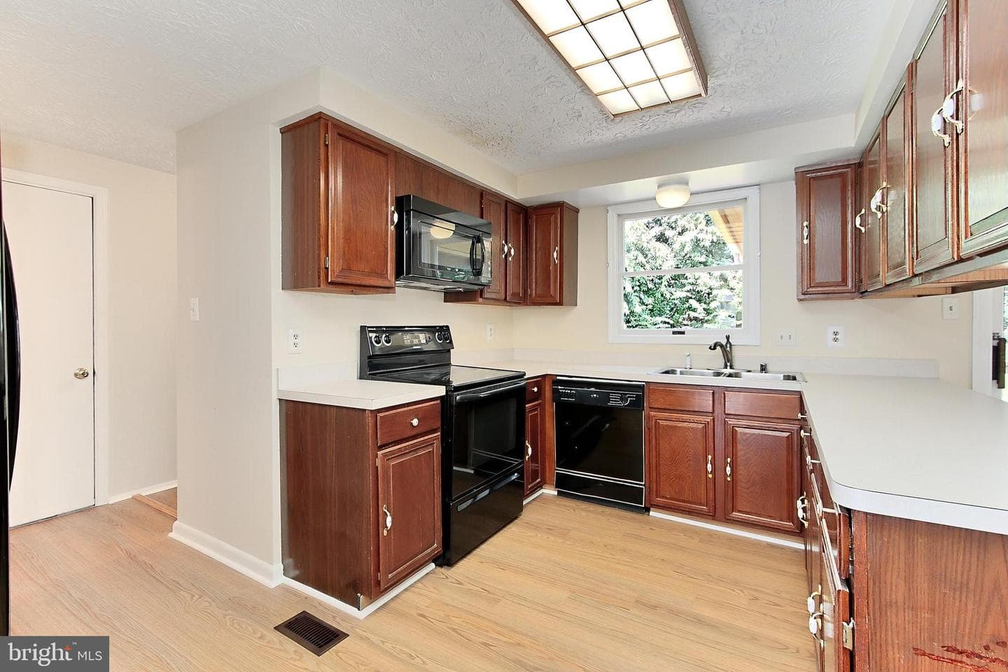 5509 Yellow Rail Court photo 12