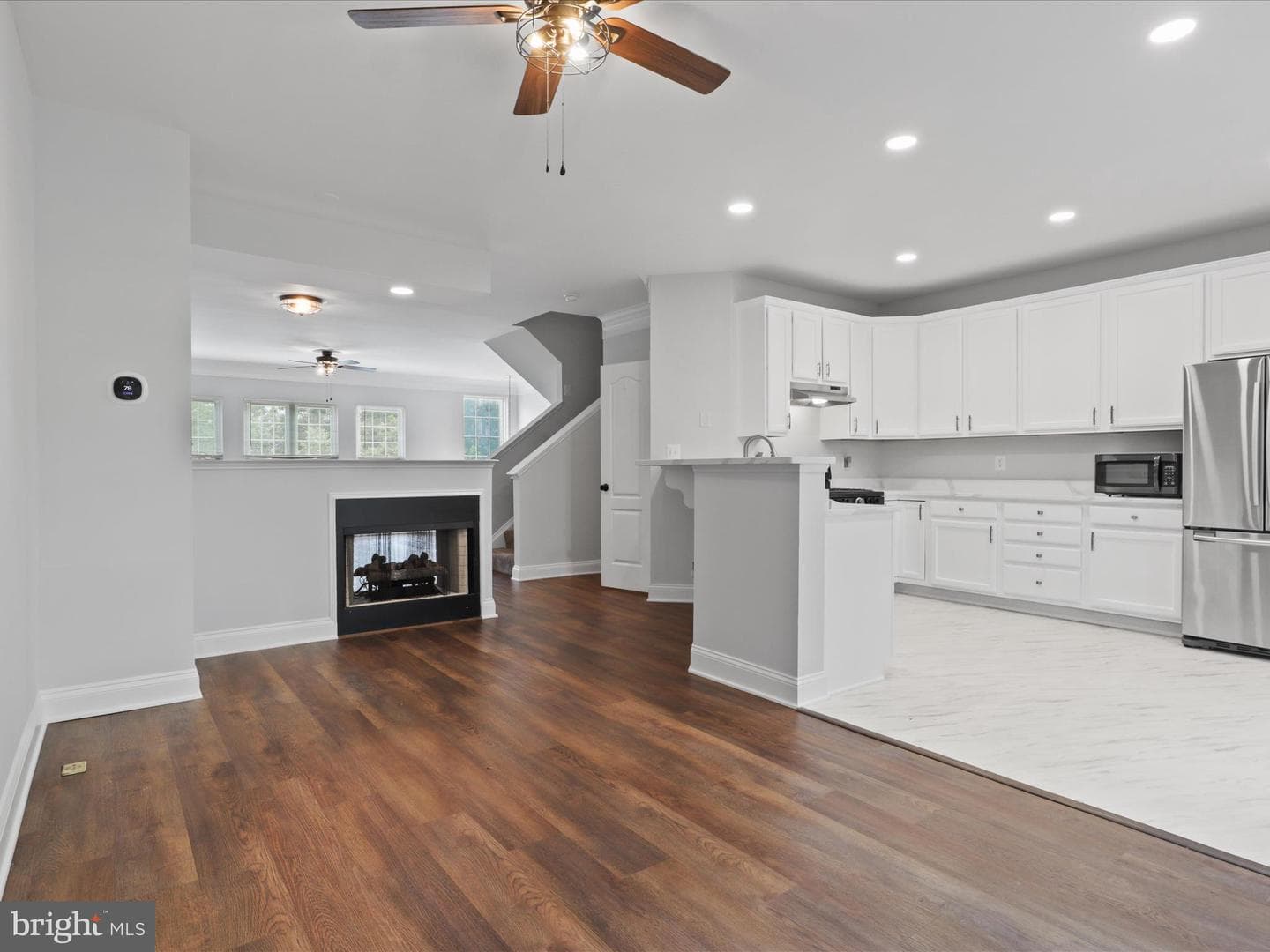 2132 Capstone Circle photo 17