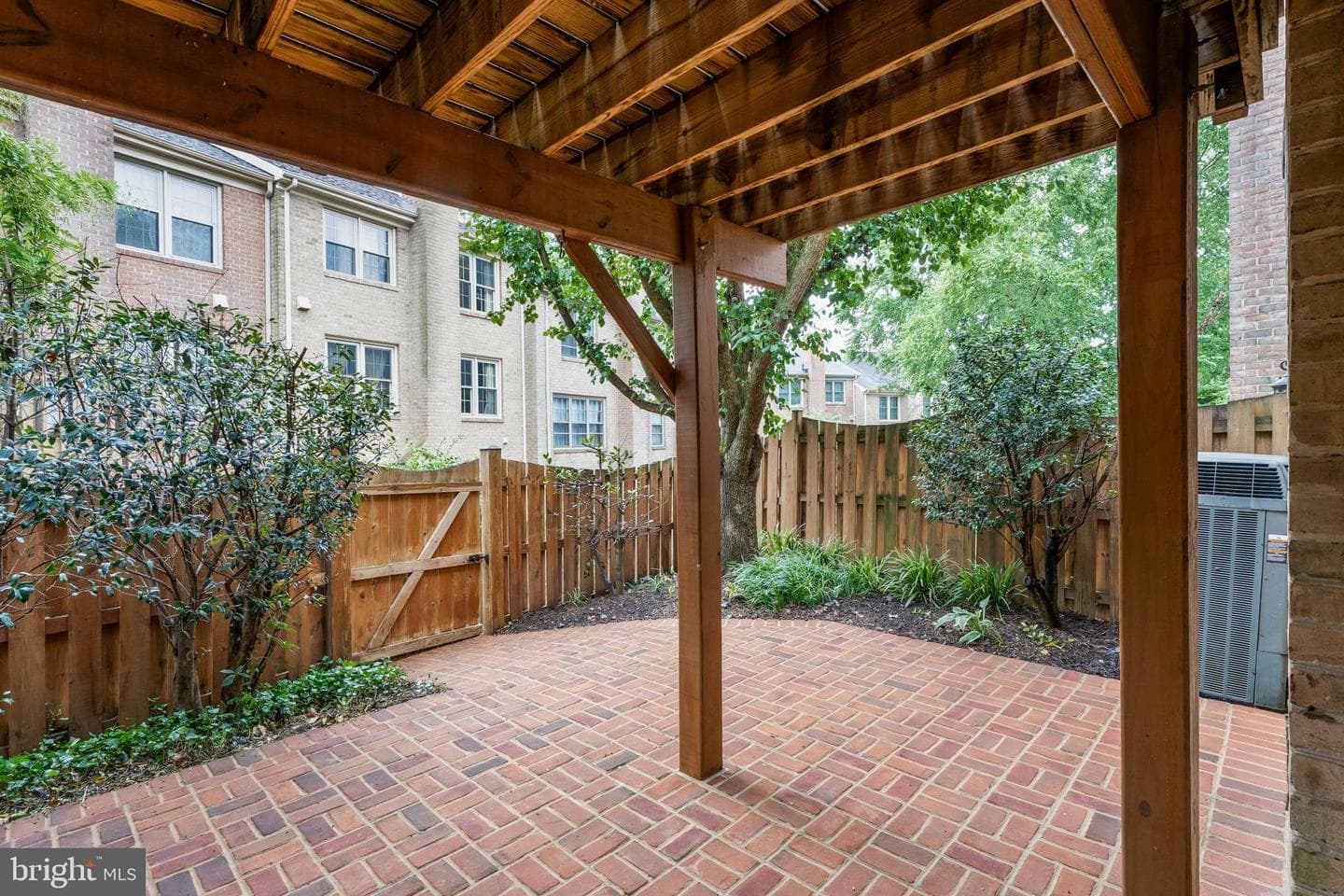2111 Kings Garden Way photo 38