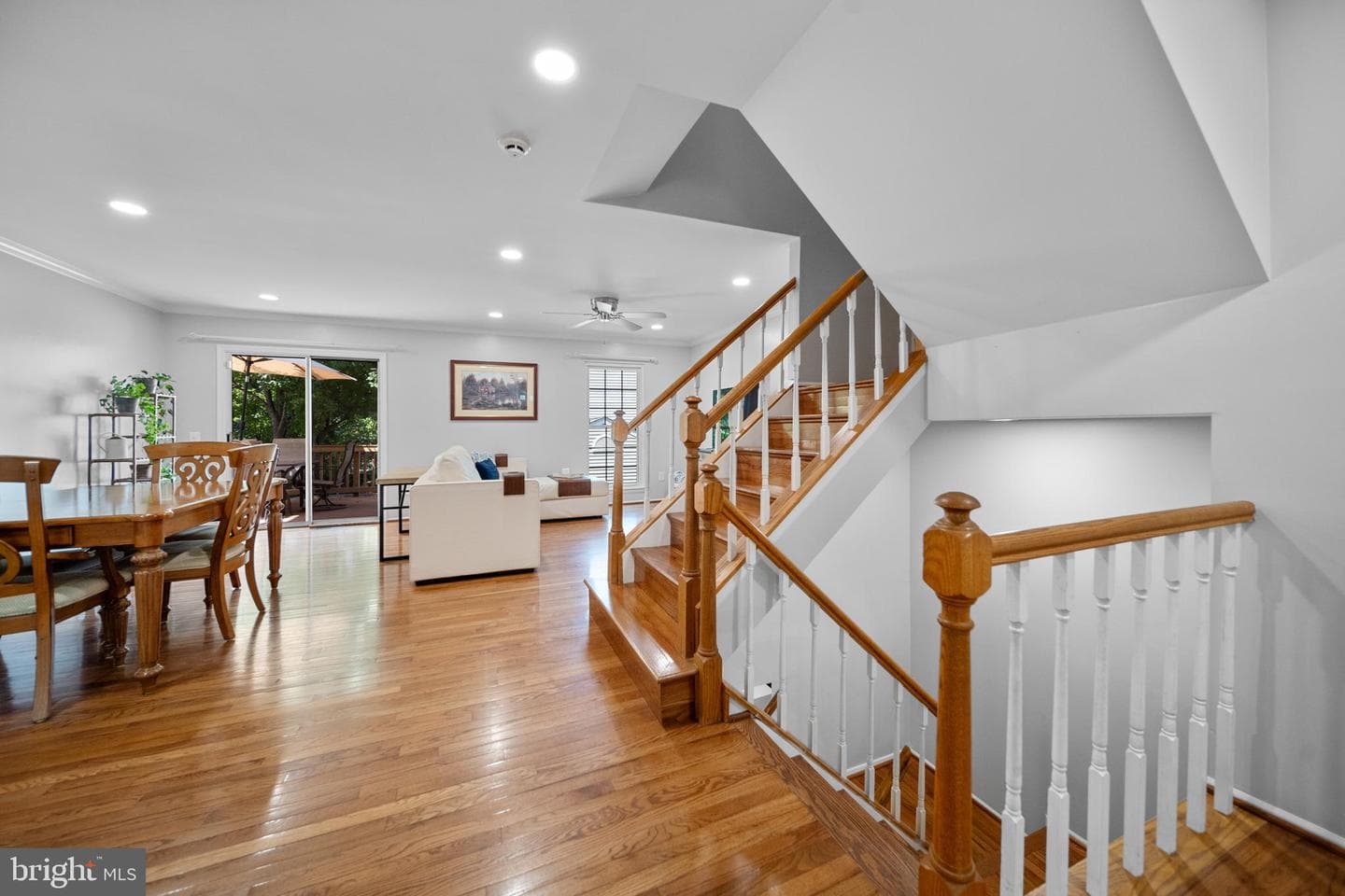 5962 Powells Landing Road photo 12