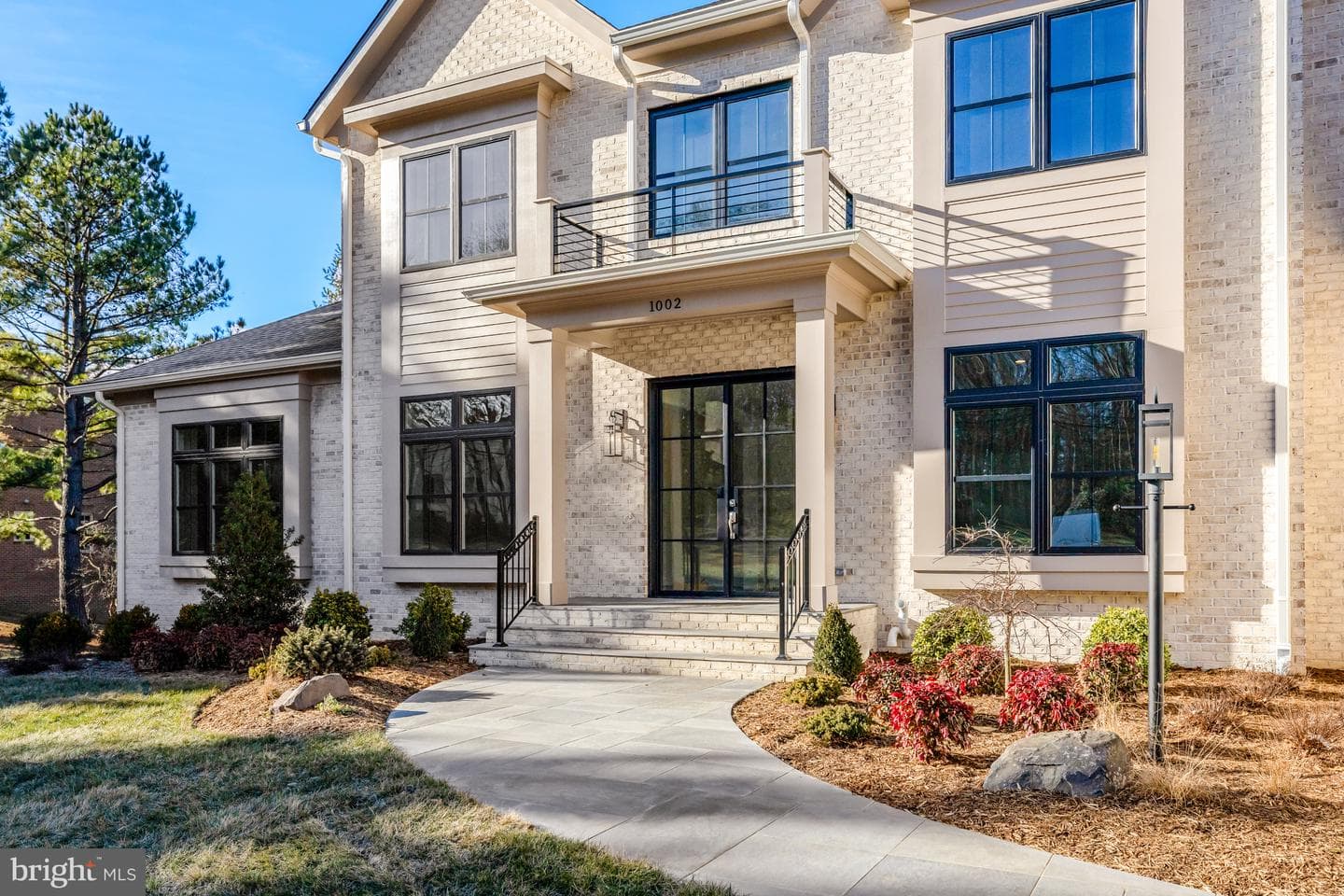 1002 Springvale Road photo 4
